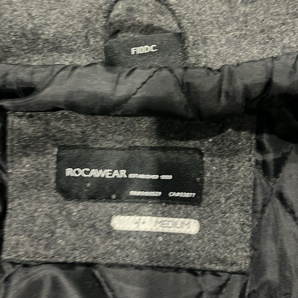 Gently used winter coat for men 100% authentic very warm and fancy - Picture 7 of 11